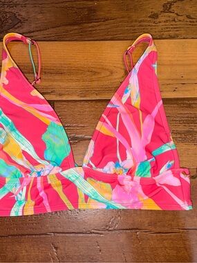 NWT- Pink Floral Bikini Top- Medium